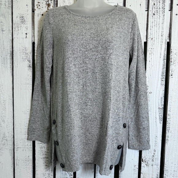 Apt. 9 Cozy Soft Sweater Top Gray Women Size Small Relax Fit Lightweight Buttons - Picture 1 of 10